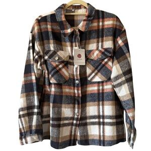 NWT Plaid Button-Up Shirt / Jacket Soft and Cozy